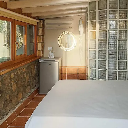 여관 Beachfront Nest - Aspa's Getaway