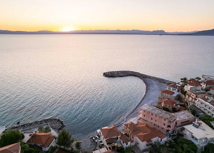 Beachfront Nest - Aspa's Getaway *